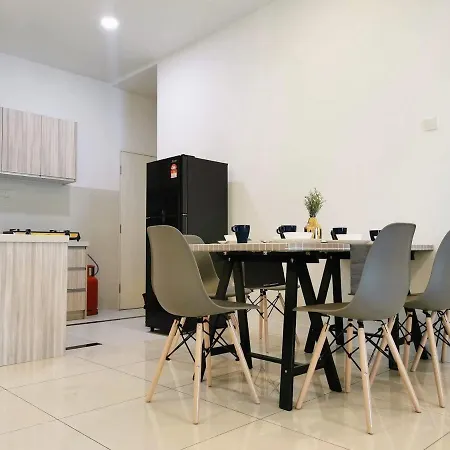 Skypod Residence Puchong Exterior photo